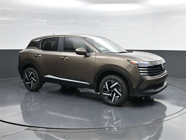 2025 Nissan Kicks SV photo 2