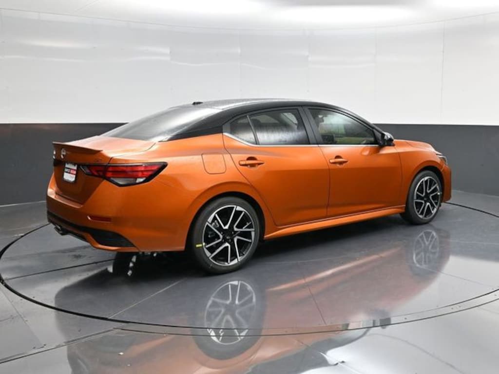 New 2025 Nissan Sentra SR Sedan