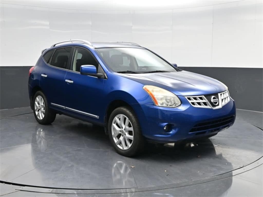 Used 2011 Nissan Rogue SV SUV