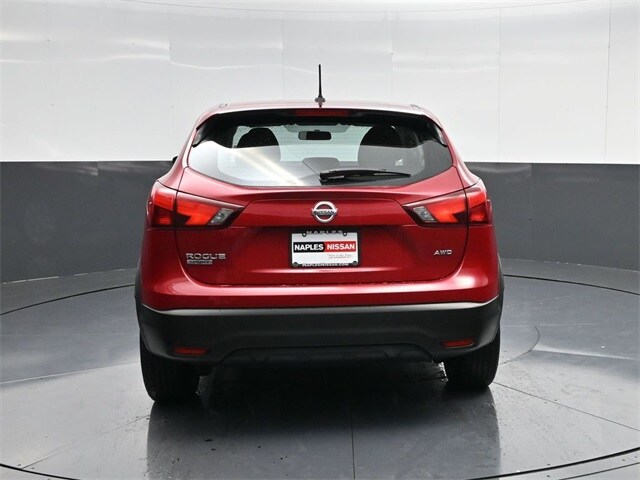 2017 Nissan Rogue Sport S photo 4