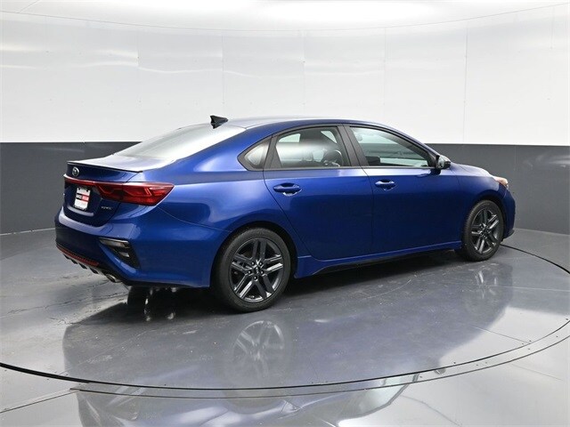 2021 Kia Forte GT-Line photo 3
