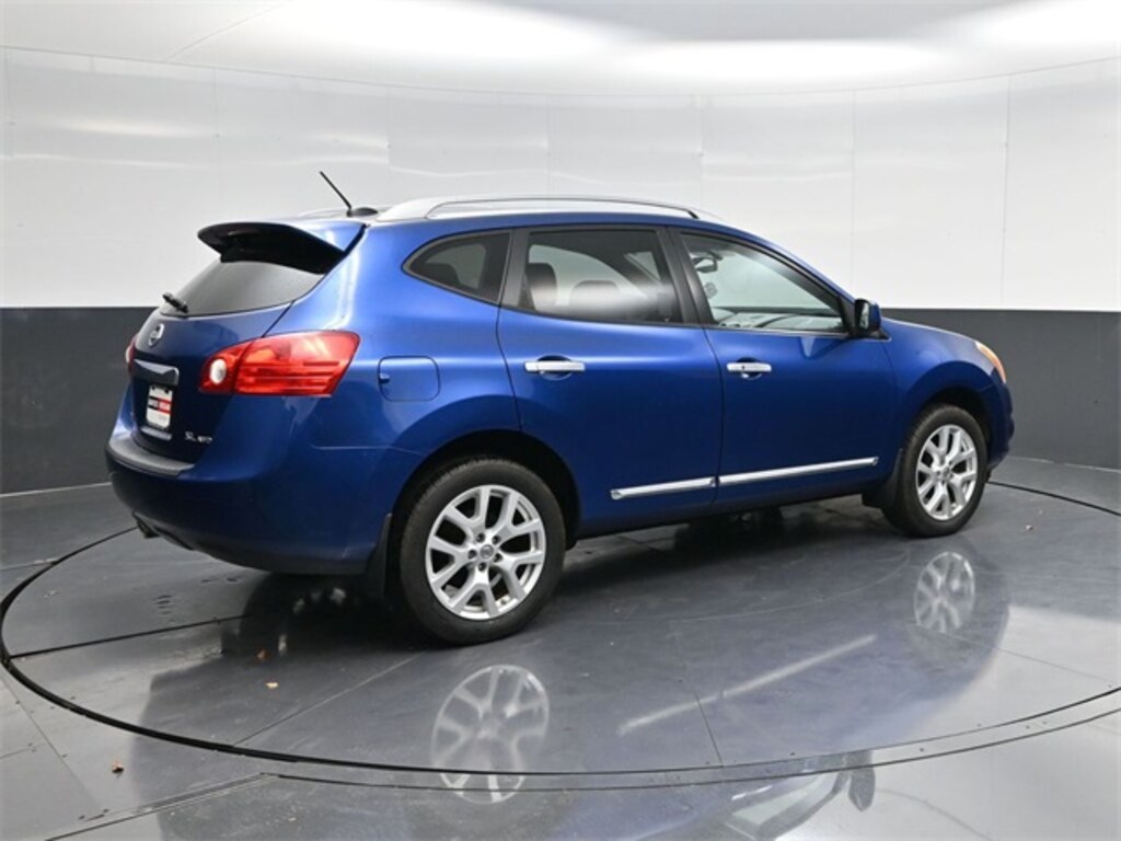 Used 2011 Nissan Rogue SV SUV