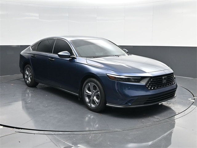 2024 Honda Accord EX's photo