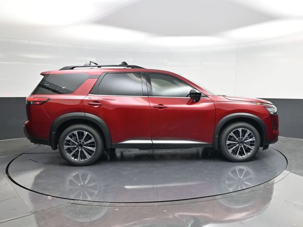 New 2026 Nissan Pathfinder Platinum SUV