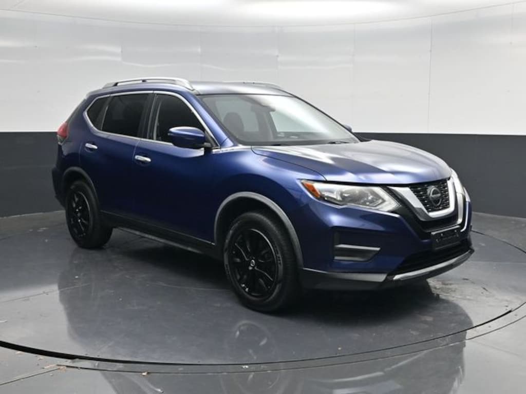 Used 2020 Nissan Rogue SV SUV