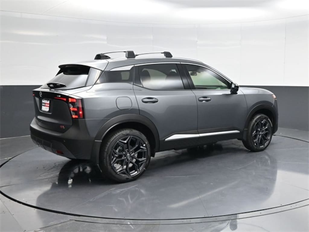 New 2026 Nissan Kicks SR SUV