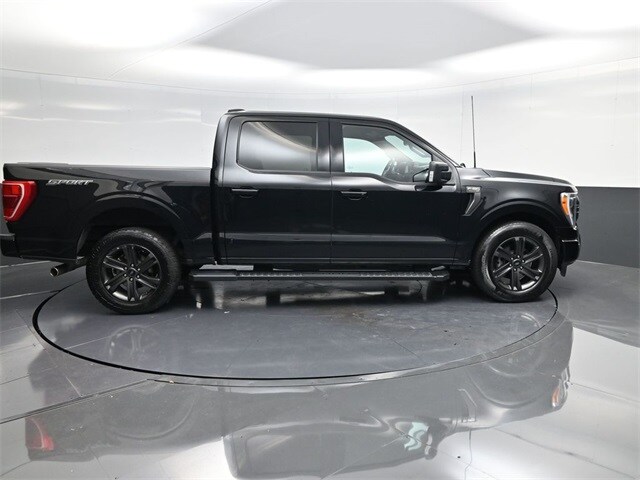 2023 Ford F-150 XLT photo 2