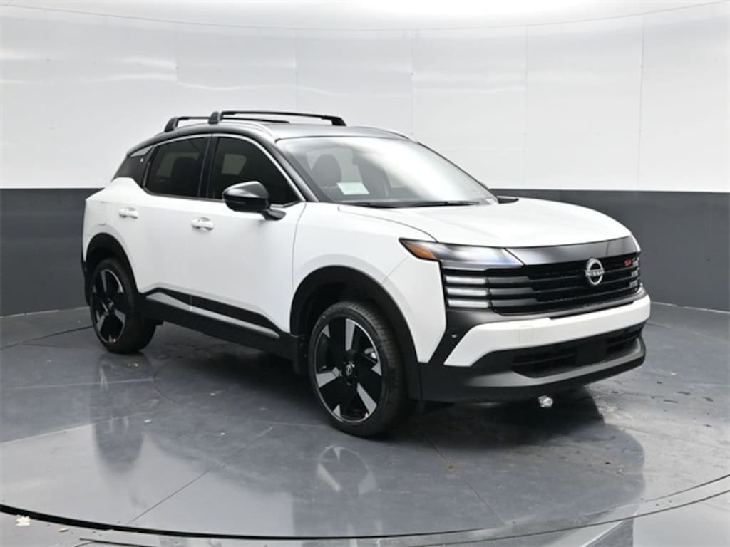 New 2026 Nissan Kicks SR SUV