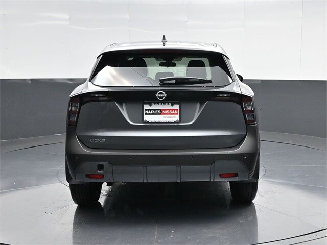 2025 Nissan Kicks SV photo 3