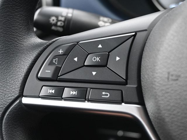 2025 Nissan Versa Sedan SV - Photo 21