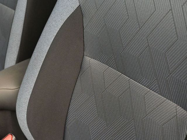 2025 Nissan Versa Sedan SV - Photo 11