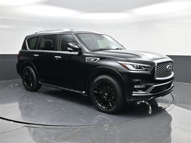 2021 INFINITI QX80's photo