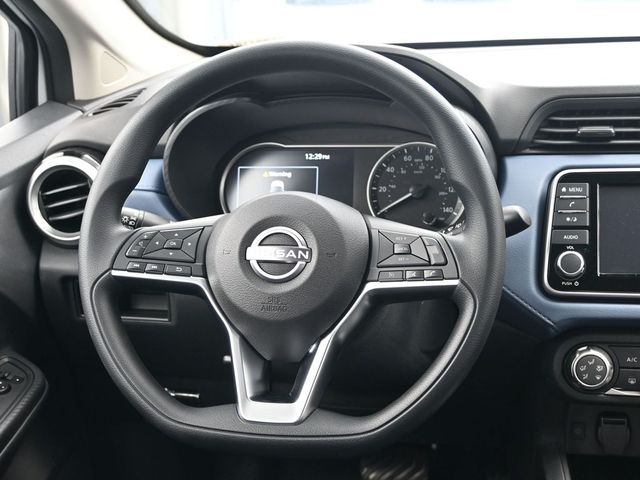 2025 Nissan Versa Sedan SV - Photo 13