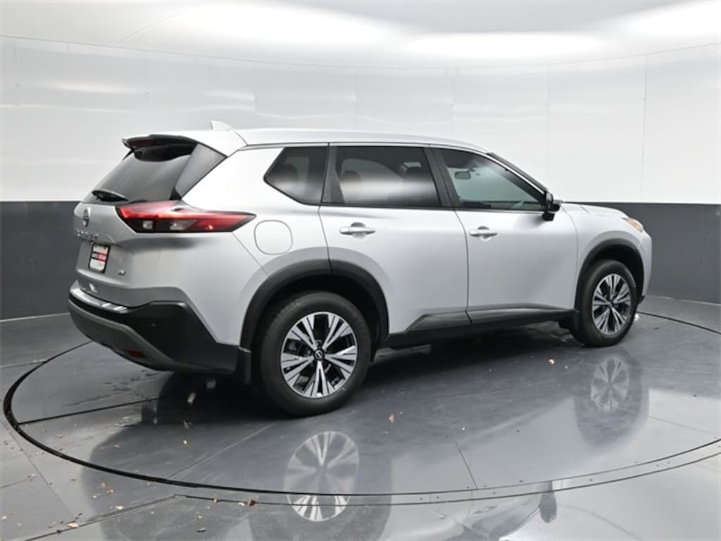 Used 2022 Nissan Rogue SV SUV