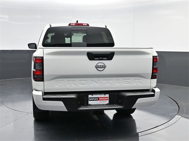 2025 Nissan Frontier SV photo 4