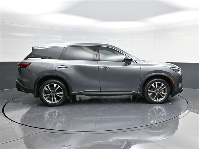 2025 Infiniti QX60 Luxe photo 2