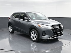 2025 Nissan Kicks Play S SUV