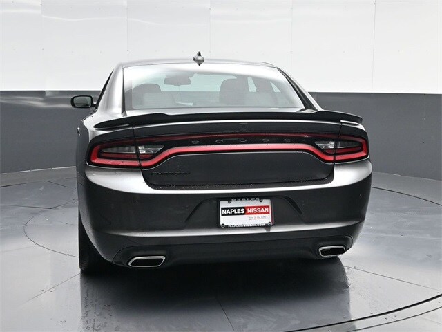 2021 Dodge Charger SXT photo 4