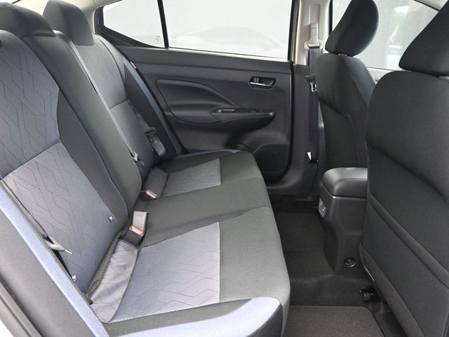 2025 Nissan Versa Sedan SV - Photo 17