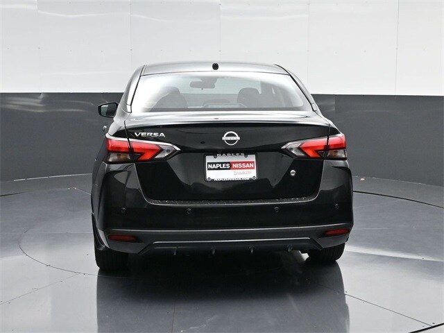 2025 Nissan Versa 1.6 S photo 4