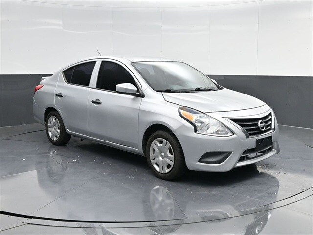 2018 Nissan Versa Sedan S Plus