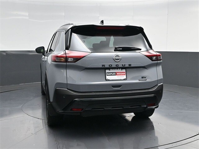 2023 Nissan Rogue SV photo 2