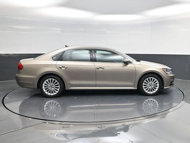 Used 2016 Volkswagen Passat SE with VIN 1VWBT7A32GC023853 for sale in Naples, FL