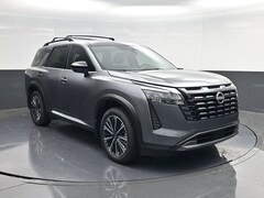 2026 Nissan Pathfinder Platinum SUV