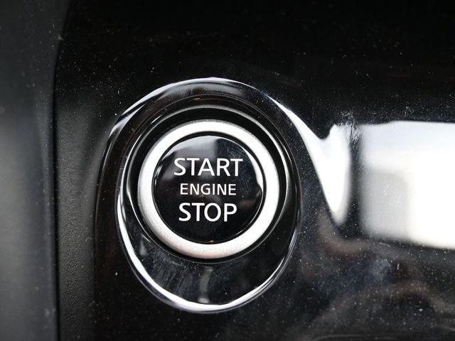 2025 Nissan Versa Sedan SV - Photo 27