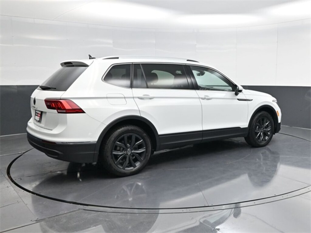 Used 2024 Volkswagen Tiguan 2.0T SE SUV