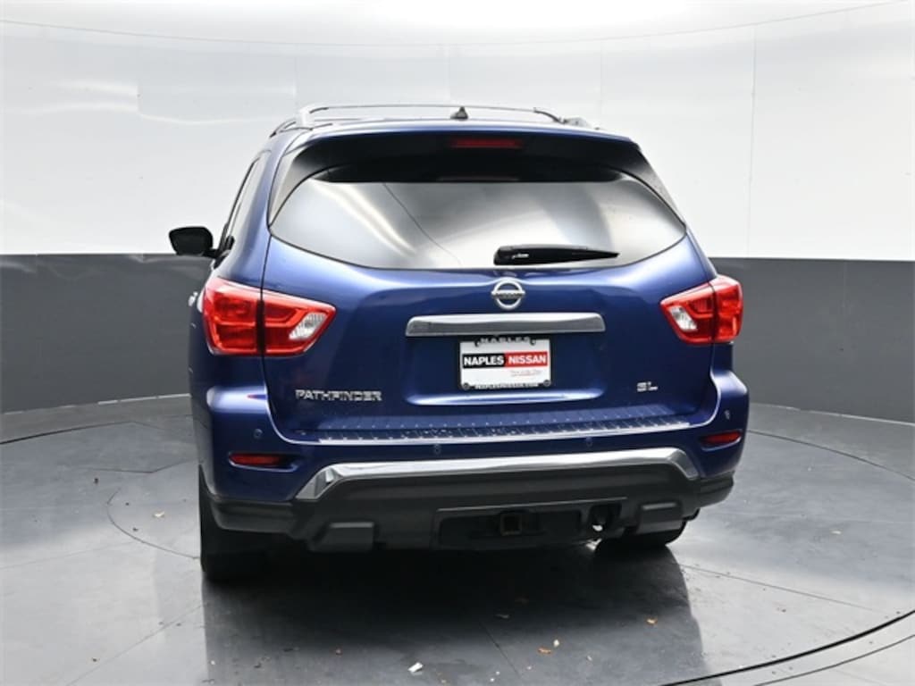Used 2017 Nissan Pathfinder SL SUV