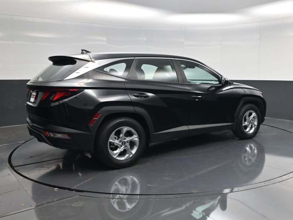 Used 2024 Hyundai Tucson SE SUV