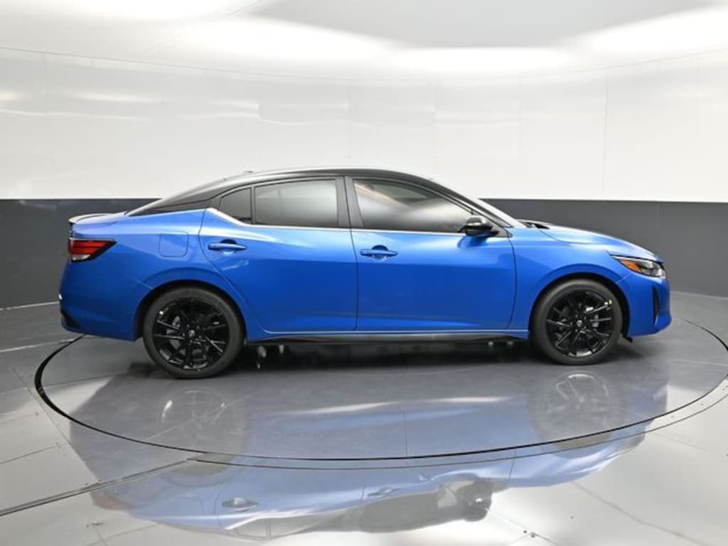 New 2025 Nissan Sentra SR Sedan