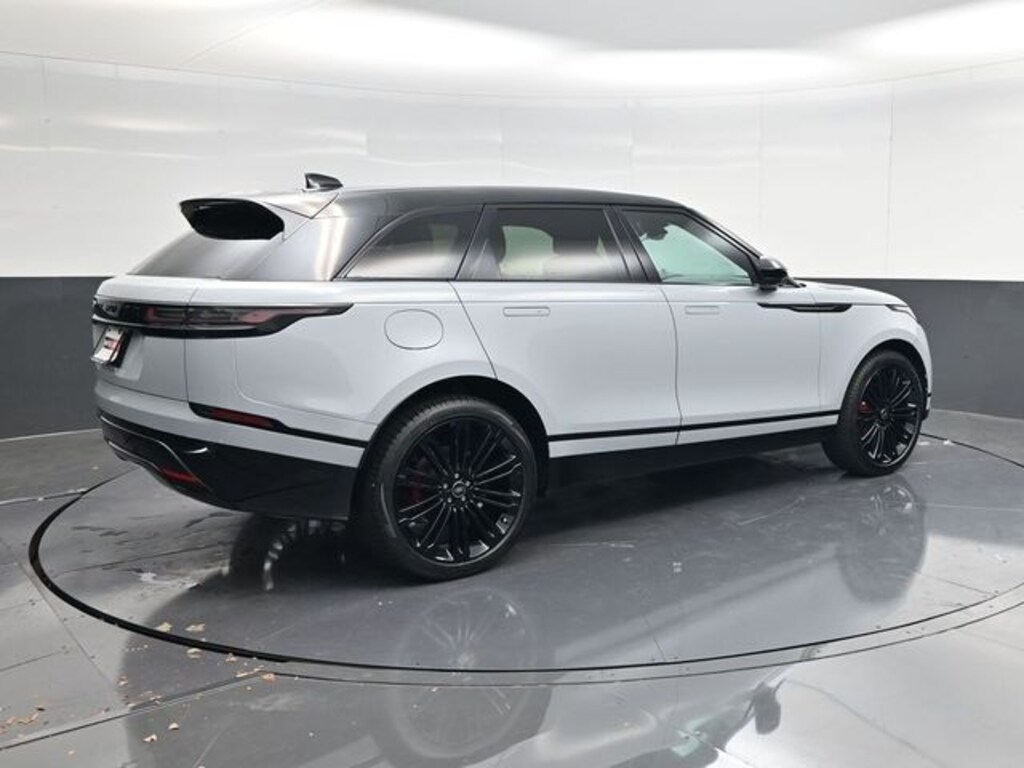 Used 2025 Land Rover Range Rover Velar P250 Dynamic SE SUV