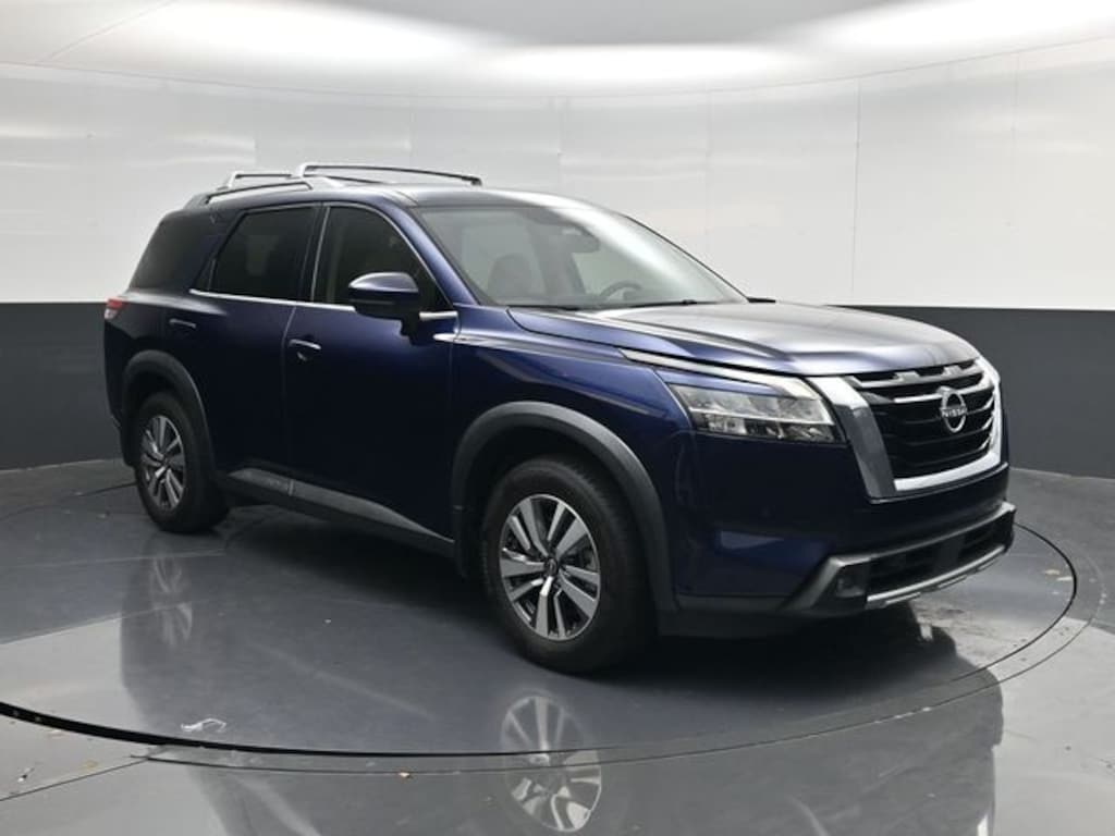Used 2022 Nissan Pathfinder SL SUV