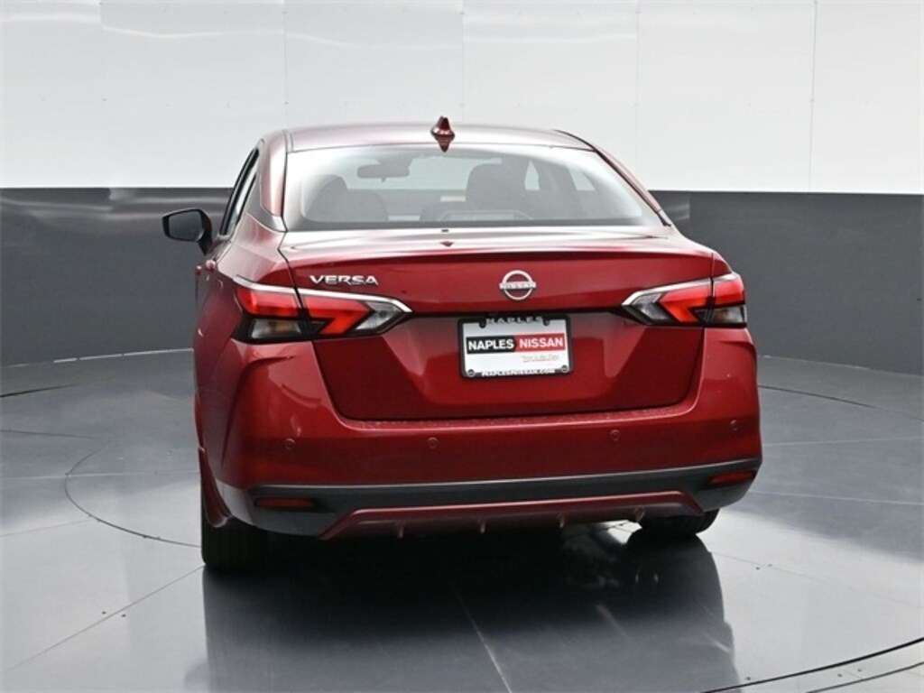 New 2025 Nissan Versa 1.6 SV Sedan