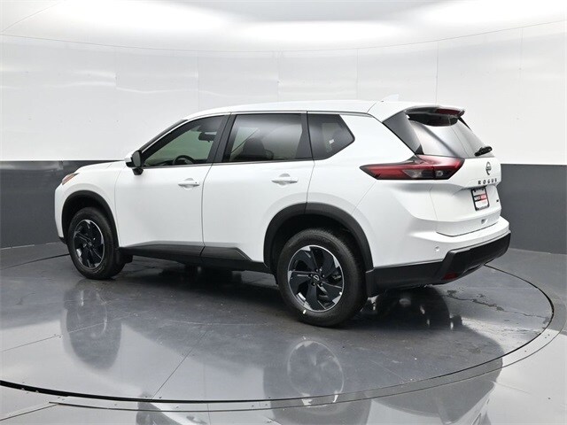 2026 Nissan Rogue SV photo 4