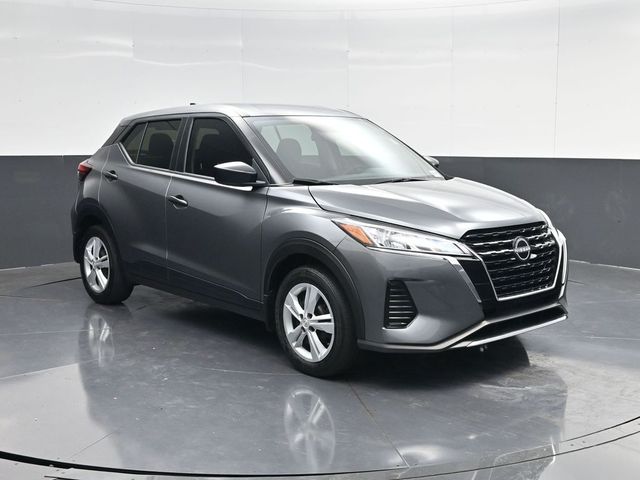 2025 Nissan KICKS PLAY Base
