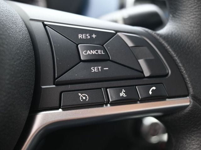 2025 Nissan Versa Sedan SV - Photo 22