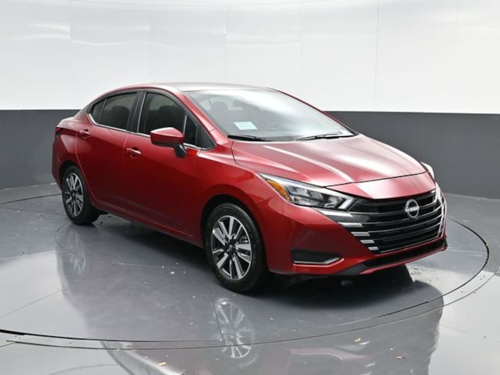 New 2025 Nissan Versa 1.6 SV Sedan