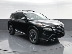 2026 Nissan Rogue Platinum SUV