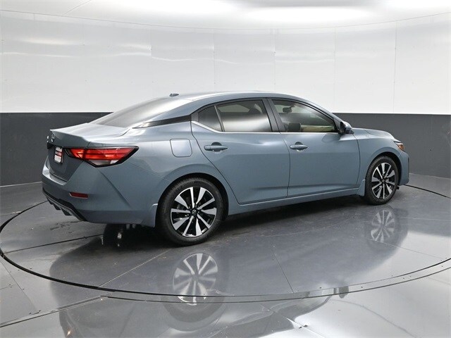 2025 Nissan Sentra SV photo 3