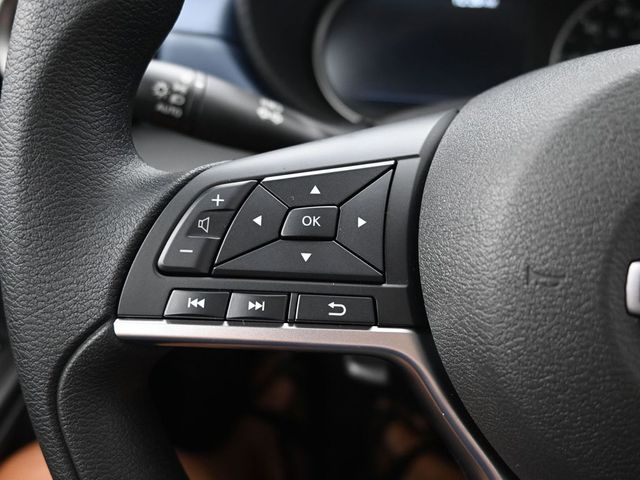 2025 Nissan Versa Sedan SV - Photo 20