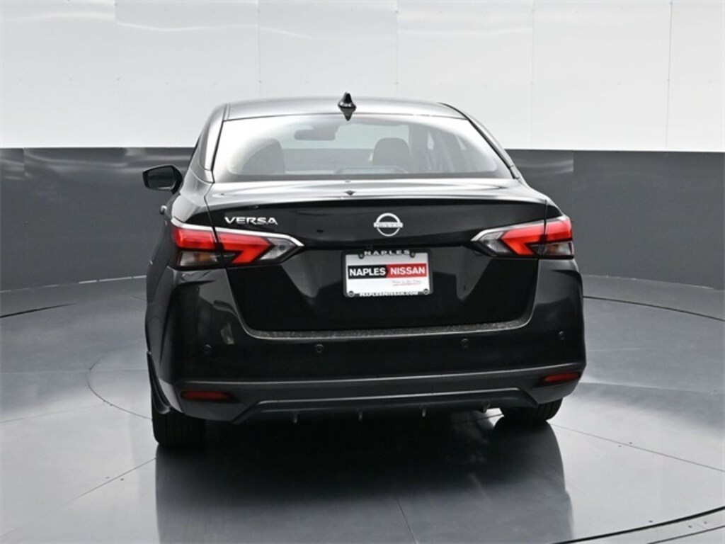 New 2025 Nissan Versa 1.6 SV Sedan