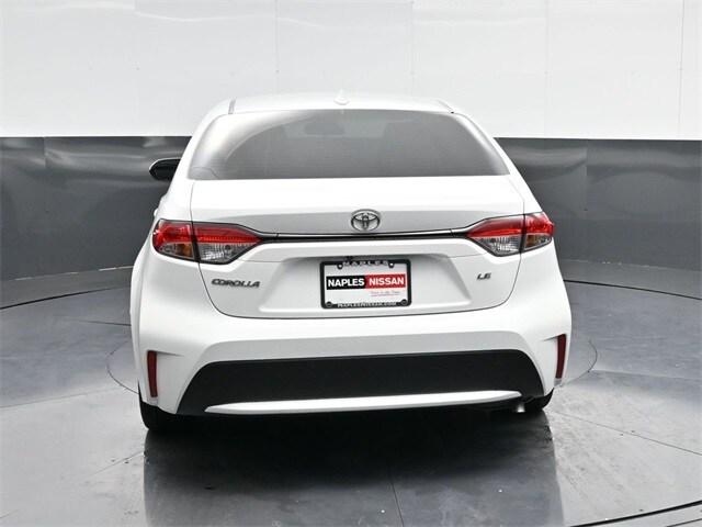 2022 Toyota Corolla LE photo 4