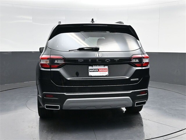 2024 Honda Pilot Touring photo 3