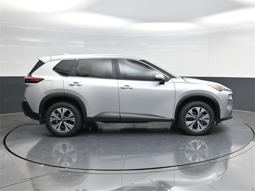 Certified 2022 Nissan Rogue SV SUV