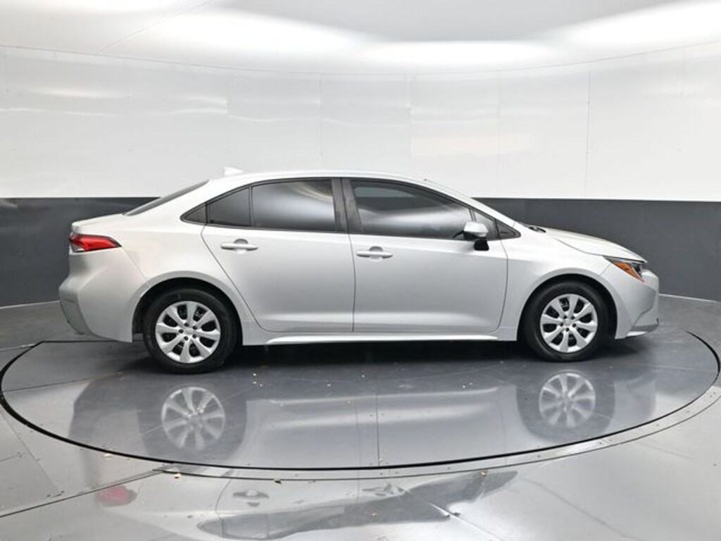 Used 2024 Toyota Corolla LE Sedan