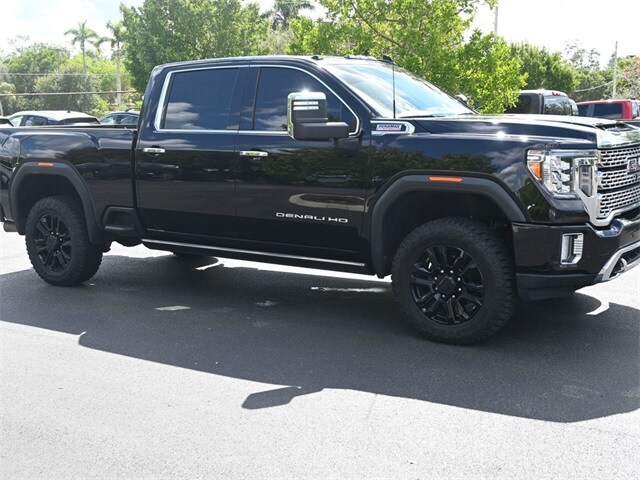 2021 Gmc Sierra 2500 HD Denali photo 3
