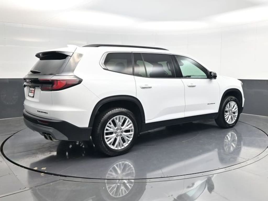 Used 2024 GMC Acadia Elevation SUV
